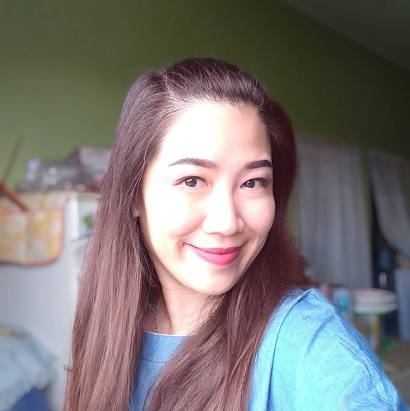 Meet your Posher, Marcia - Picture 1 of 2